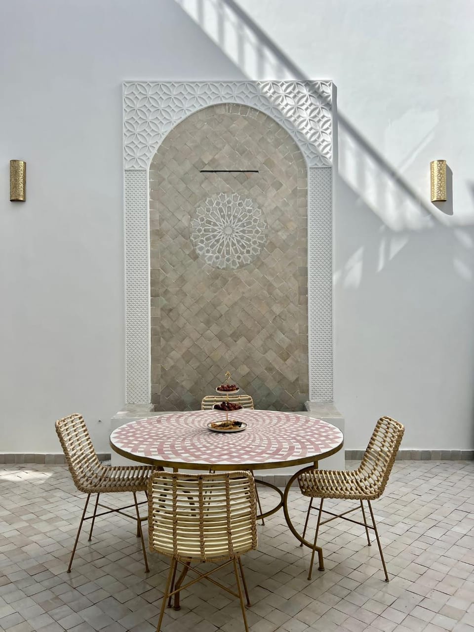 Patio, Dining area