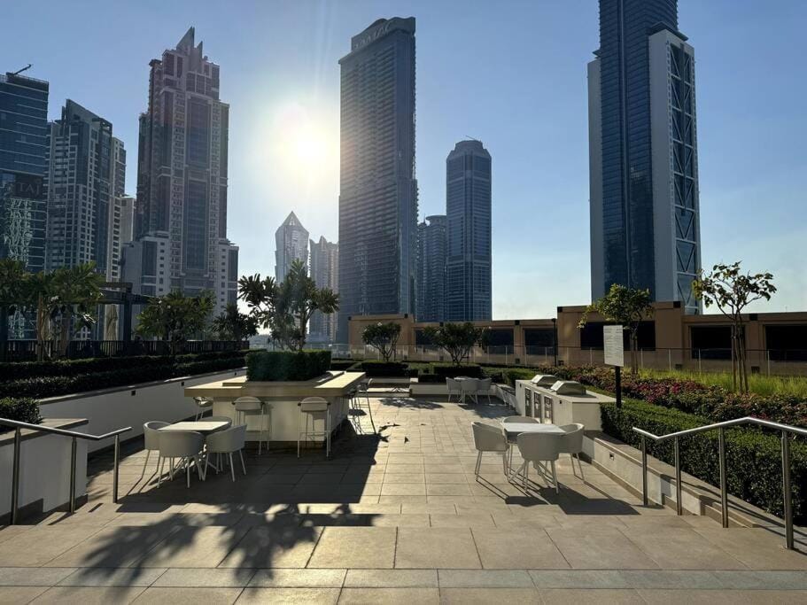 Burj Crown - Luxury Apartment Near Burj Khalifa Apartment in Dubai