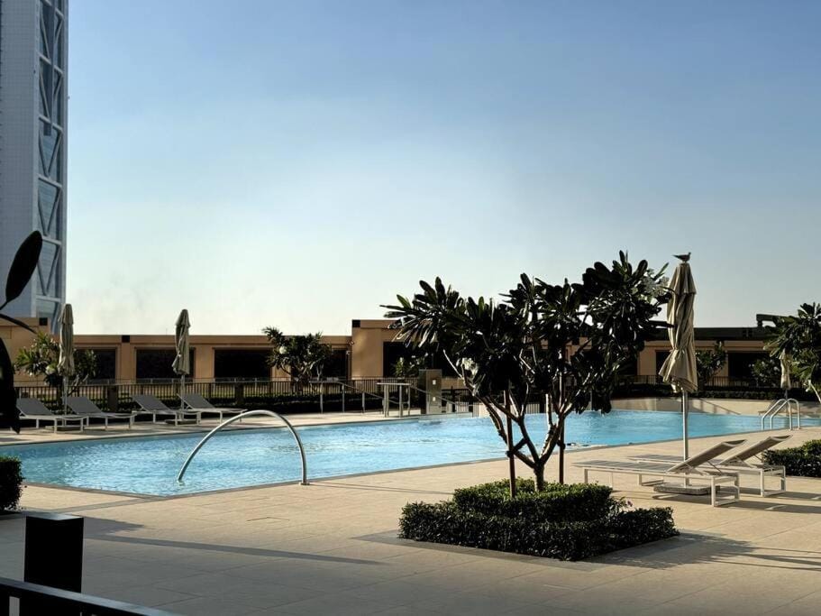 Burj Crown - Luxury Apartment Near Burj Khalifa Apartment in Dubai