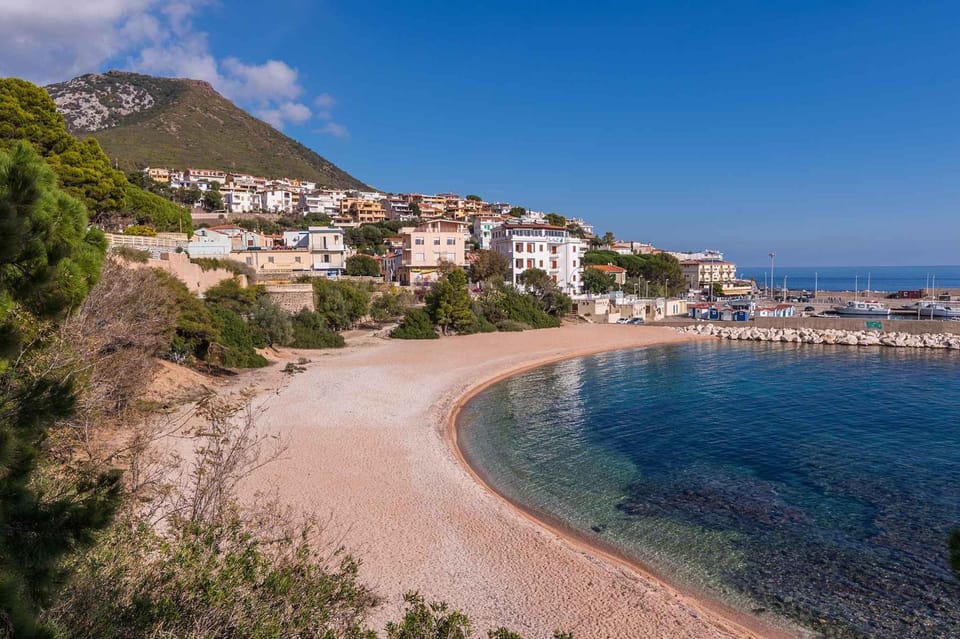 Nearby landmark, Summer, Beach