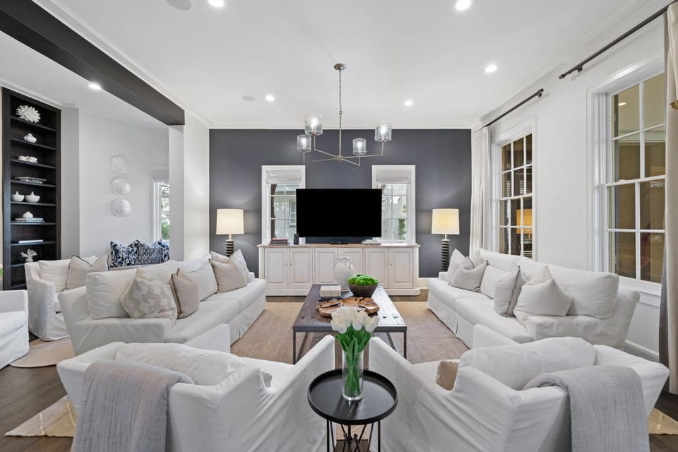 TV and multimedia, Living room, Family