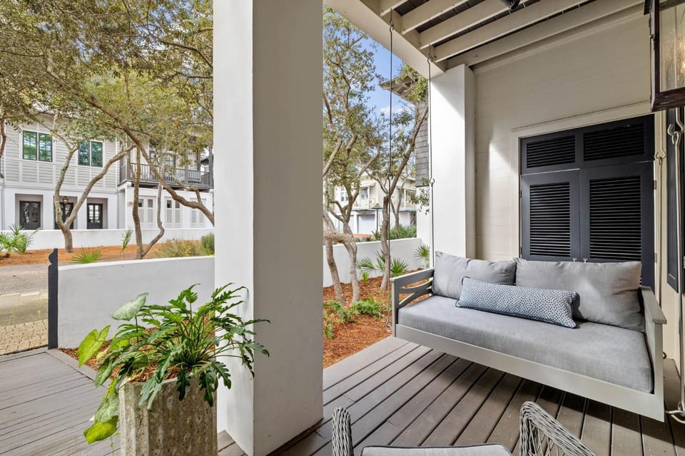 Patio, Seating area