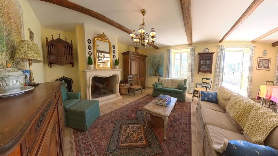 Bijou- Charming Traditional Home with Pool in Minervois Villa in Occitanie