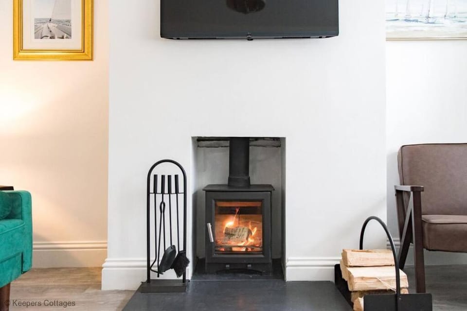 Living room, Seating area, flat iron