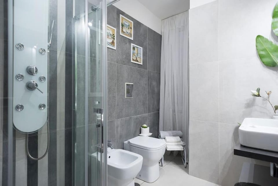 SOFIA HOUSE living in the heart of Naples Apartment in Naples