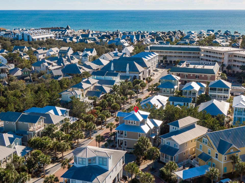 Property building, Neighbourhood, Bird's eye view, Beach