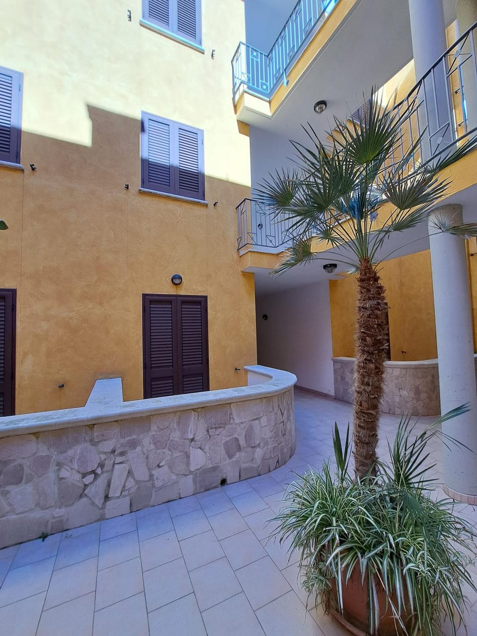 Property building, Balcony/Terrace