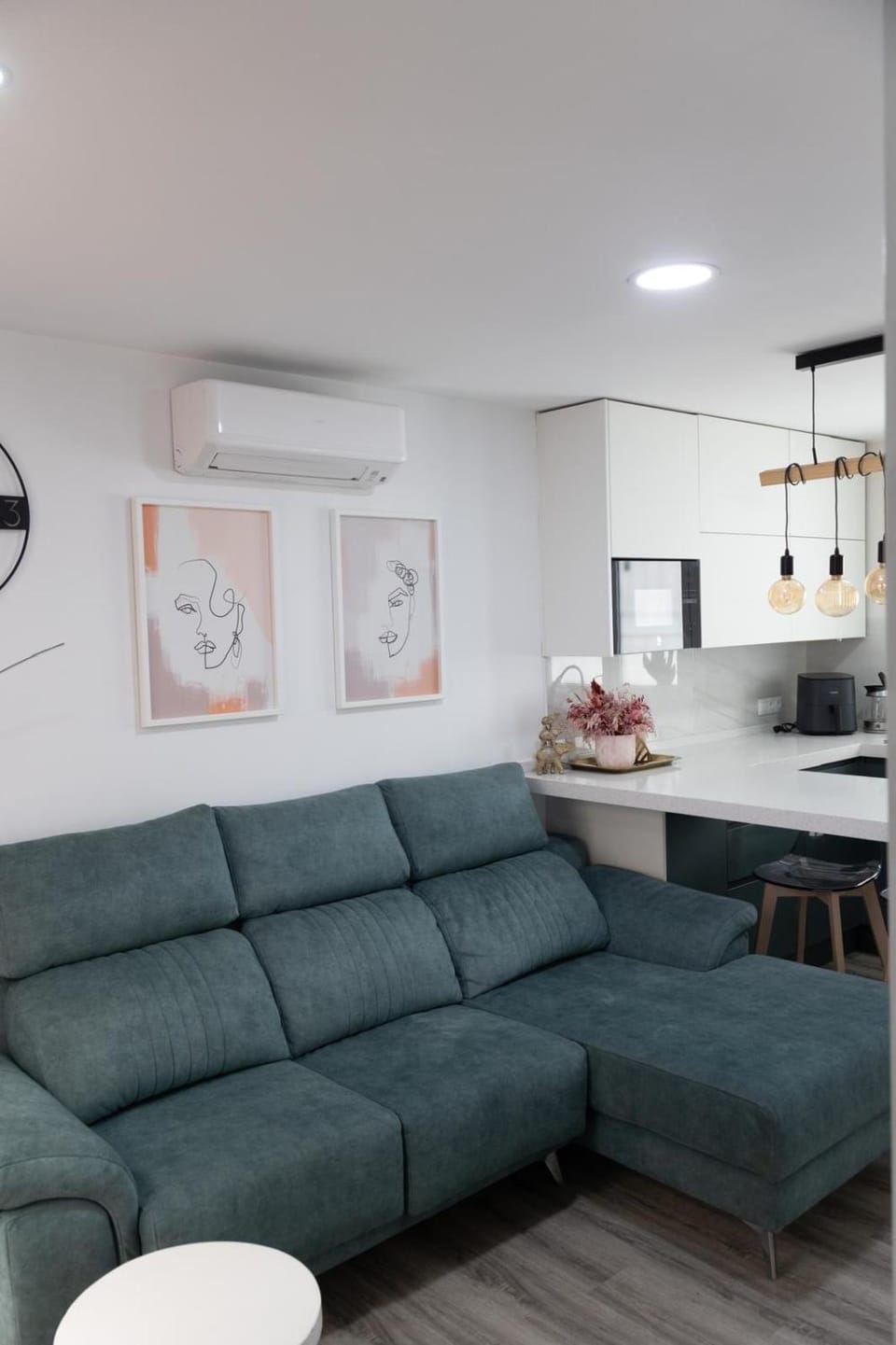 Living room, Dining area