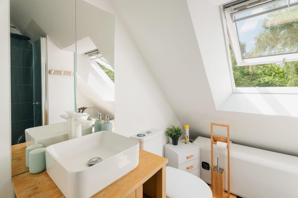 Property building, Bathroom, Living room