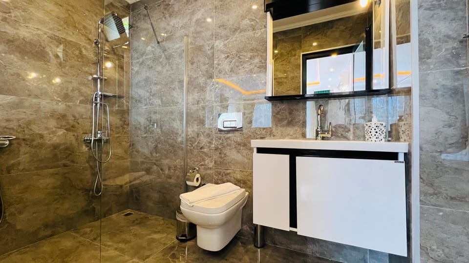 Toilet, Bathroom