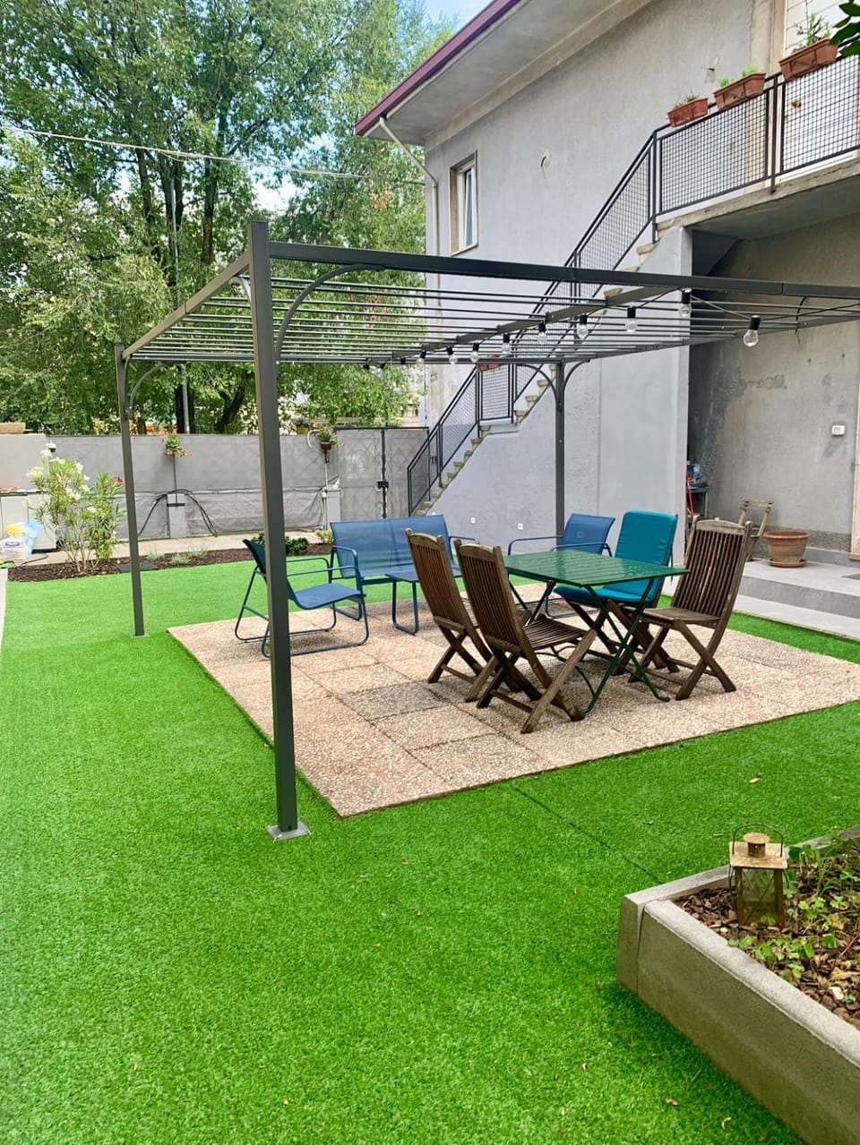 Property building, Garden view