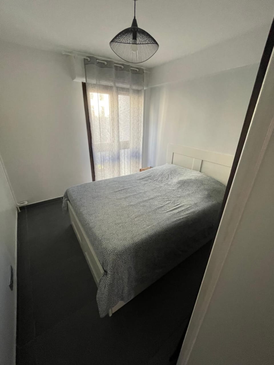 Appartement moderne face gare St Charles Apartment in Marseille