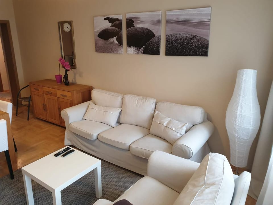 APARTAMENT KLONOWA 3 POKOJE Apartment in Poland