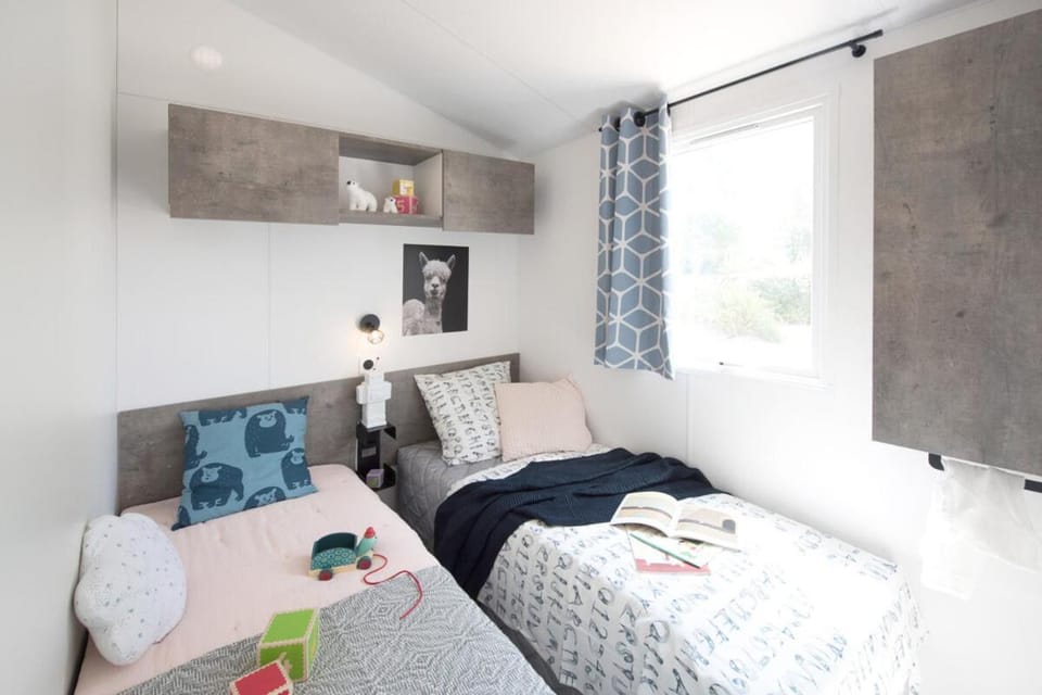 Chalet Bord de Mer Campground/ 
RV Resort in Normandy