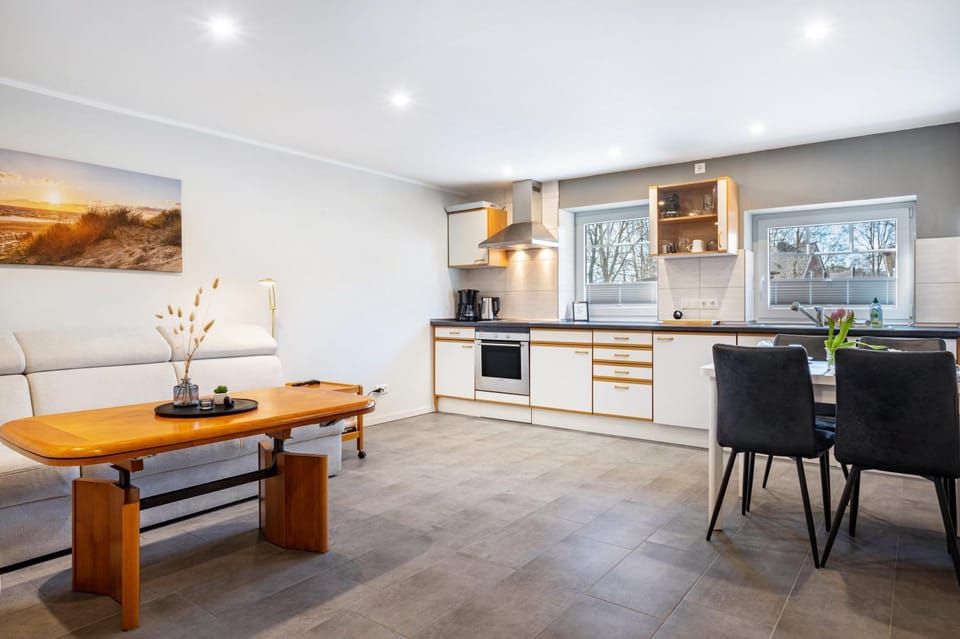 Property building, Kitchen or kitchenette, Living room