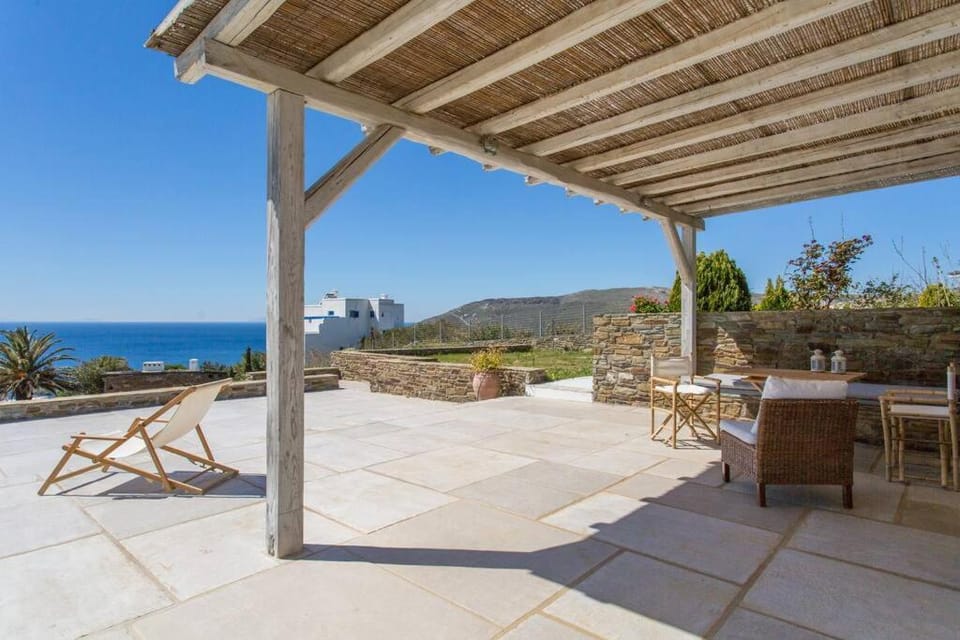 View (from property/room), Balcony/Terrace, Seating area, Sea view