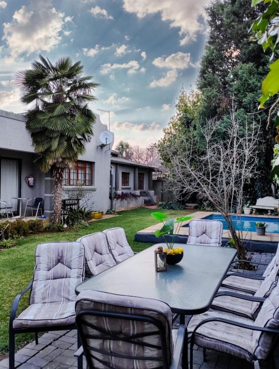 Leana Hub Guest House Bed and Breakfast in North West, South Africa