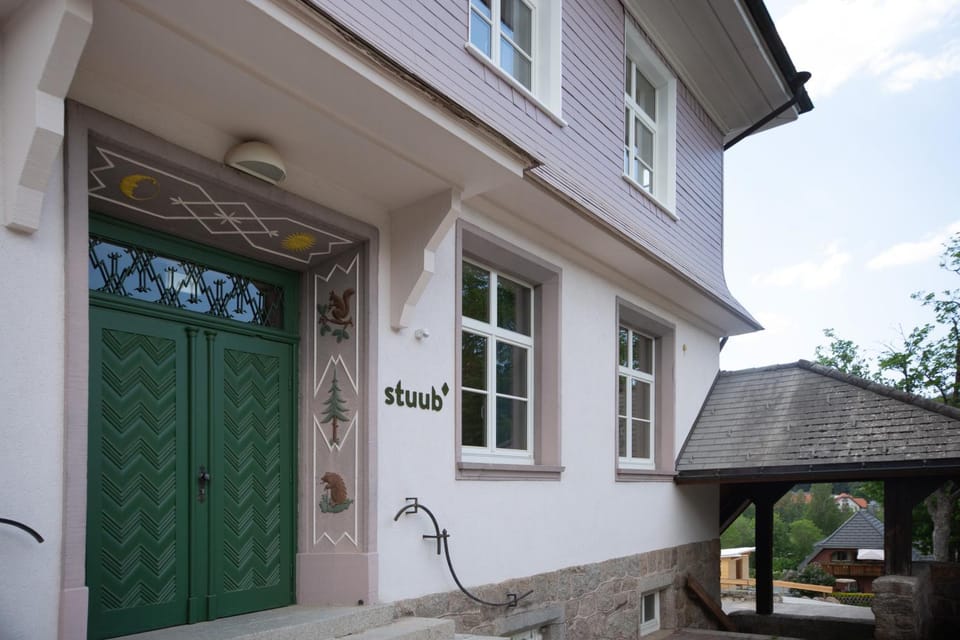 Facade/entrance