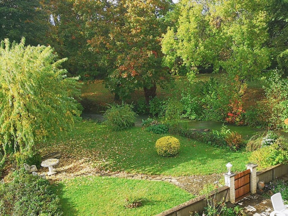 Ancien moulin rustique avec jardin, WIFI et parking, animaux acceptés - FR-1-653-251 House in Nouvelle-Aquitaine