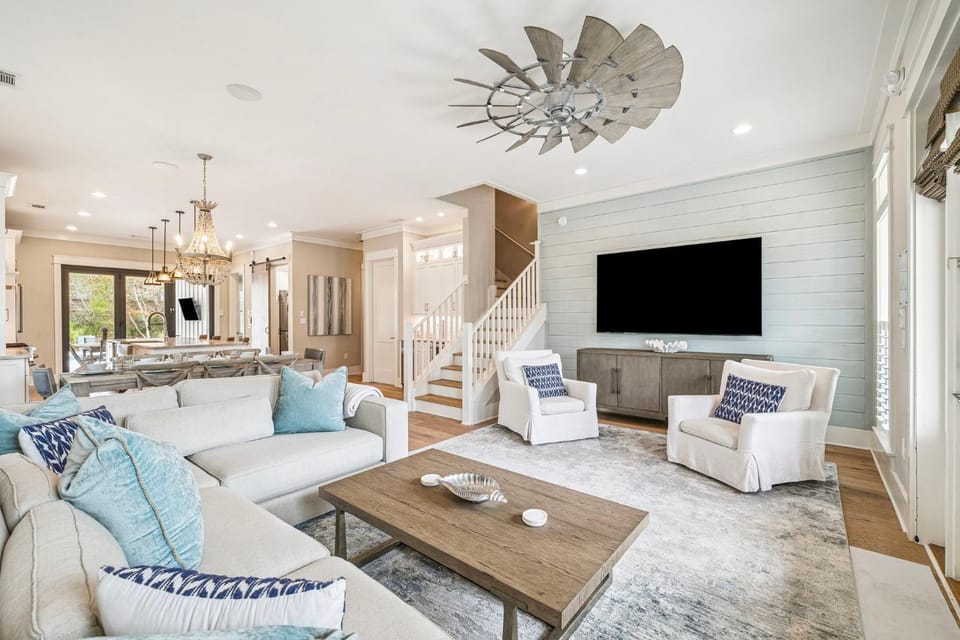 TV and multimedia, Living room, Family