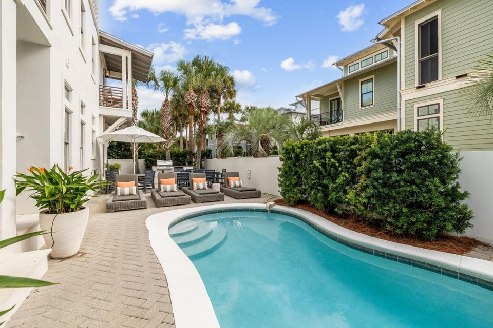 Patio, Swimming pool