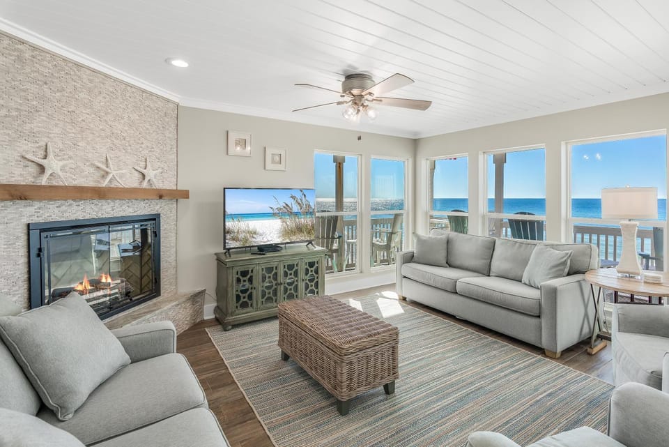 Living room, Sea view