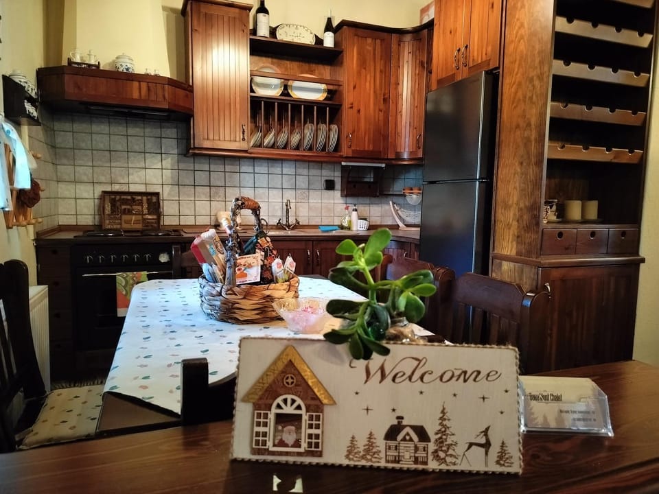 Decorative detail, Dining area, kitchen
