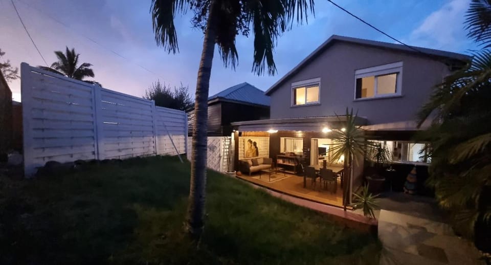 5* Villa Saya T3 neuve à 100m de la plage Villa in Saint-Paul