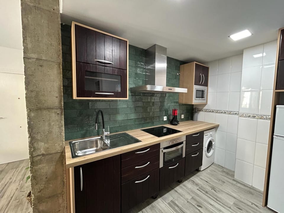 minibar, pet friendly, stove, toaster, washing machine, kitchen