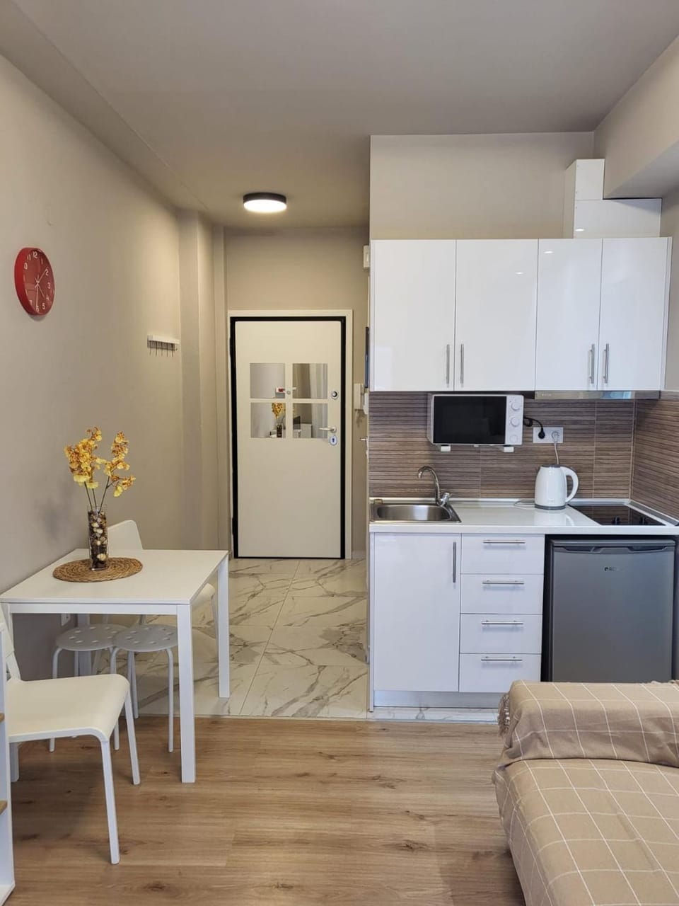 Kitchen or kitchenette, Dining area, pet friendly, stove