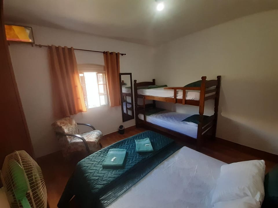 Bed, TV and multimedia, Photo of the whole room, Bedroom, bunk bed