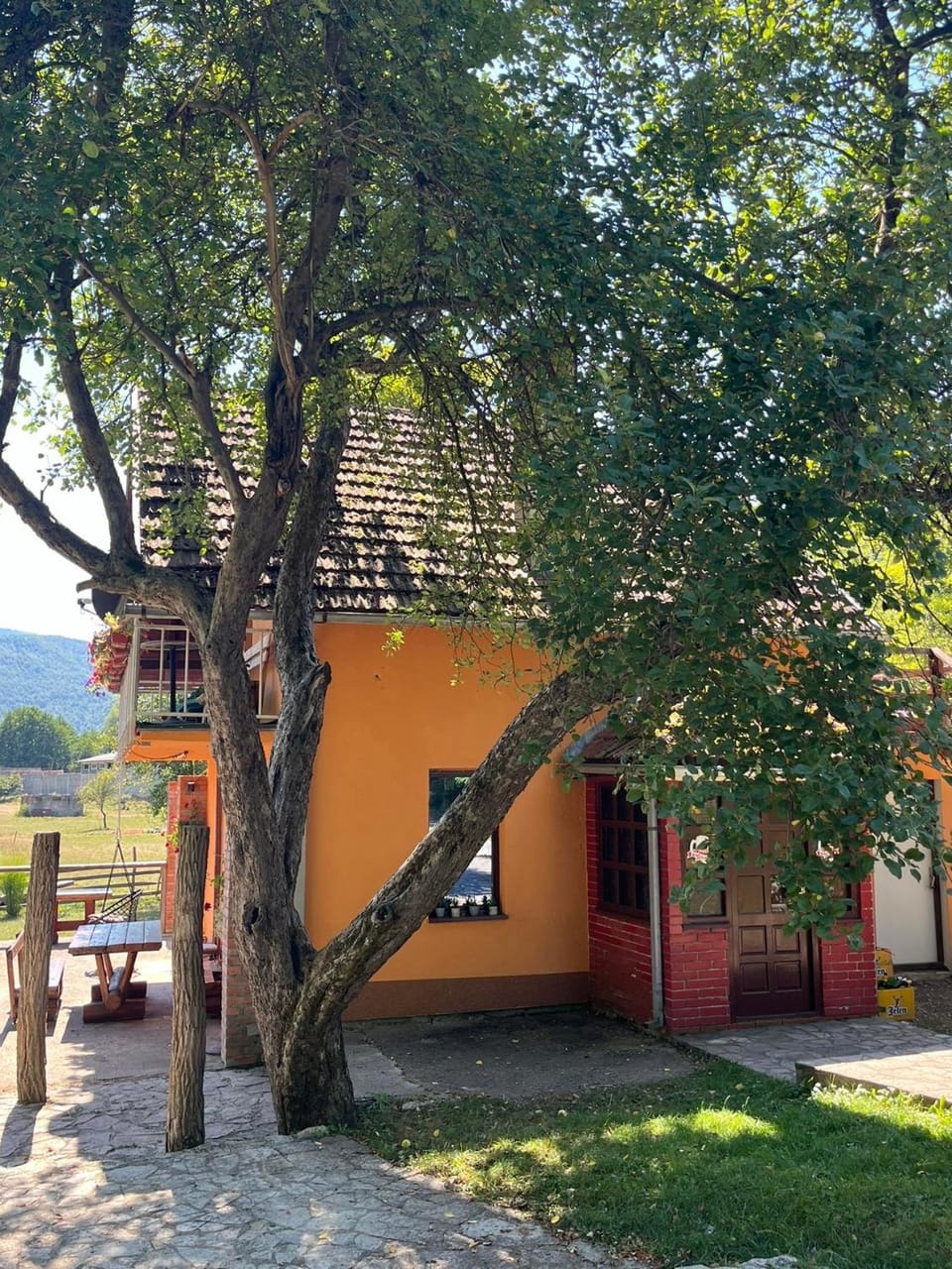 Holiday Home Lola House in Federation of Bosnia and Herzegovina