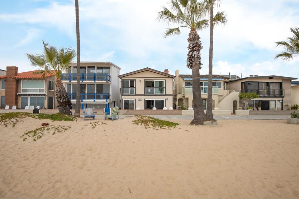 Updated Home with Patio on the Boardwalk near 15th St House in Balboa Peninsula