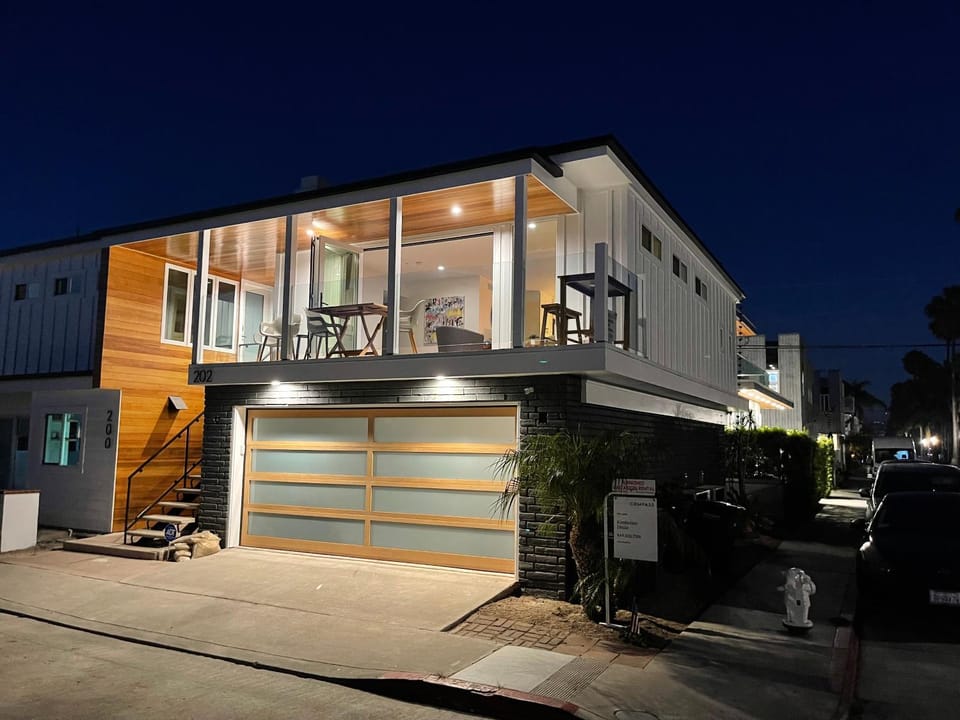 4 bedroom Renovated Home on Balboa Island House in Balboa Island