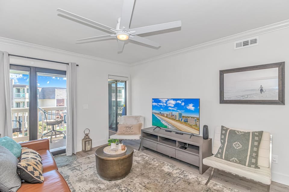 Beautifully Renovated 2 BR. Condo On The Golden Mile-Stunning Ocean Views-Ocean Forest Villas A-305 House in Myrtle Beach