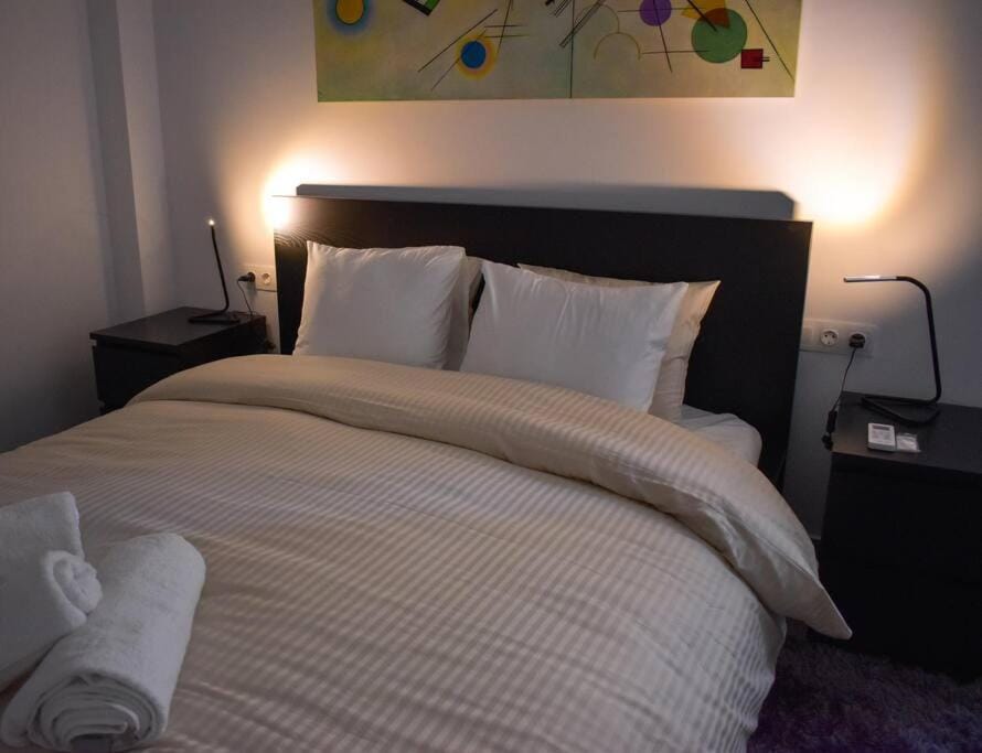 Bed, Bedroom