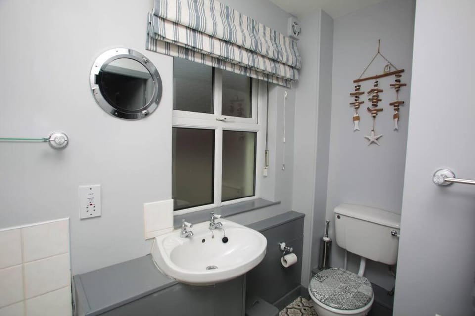 Luxury Townhouse: L/Derry City BT48 7JX Apartment in Londonderry