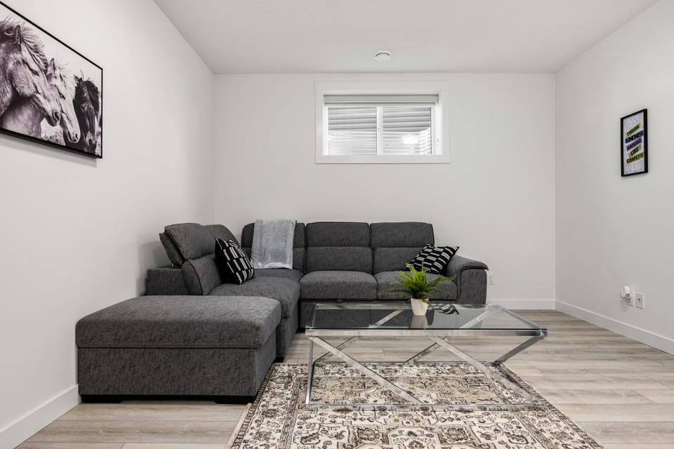 Angie’s place House in Calgary