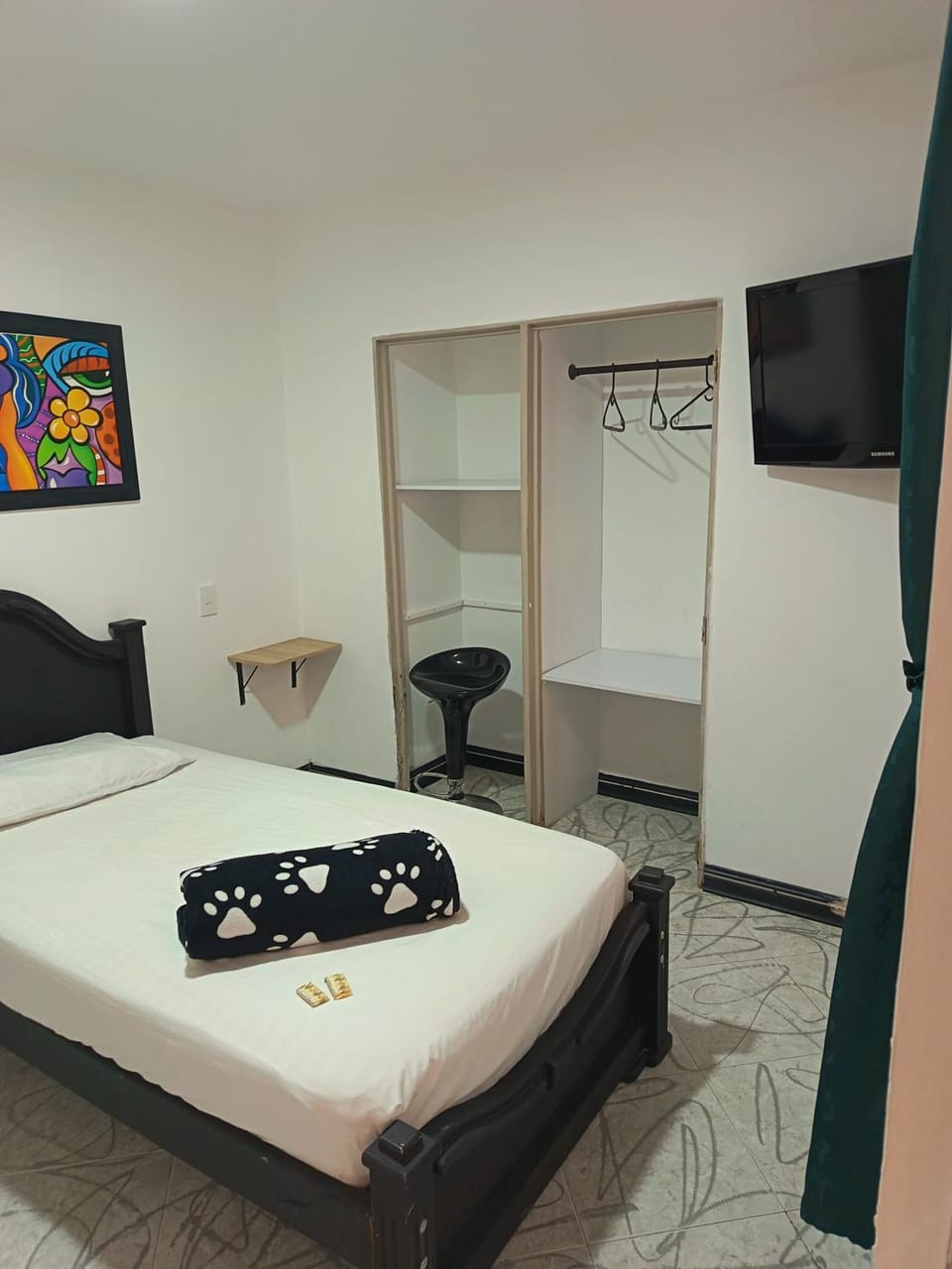 Photo of the whole room