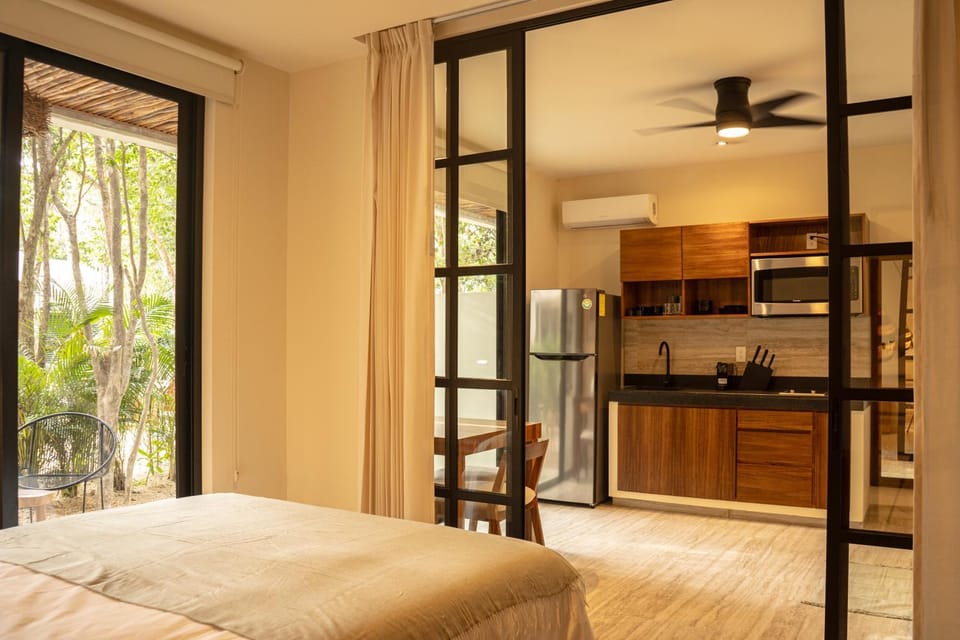 Kitchen or kitchenette, Photo of the whole room, Bedroom