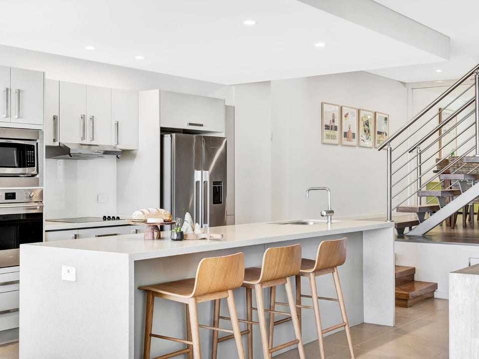 Kitchen or kitchenette, oven, toaster