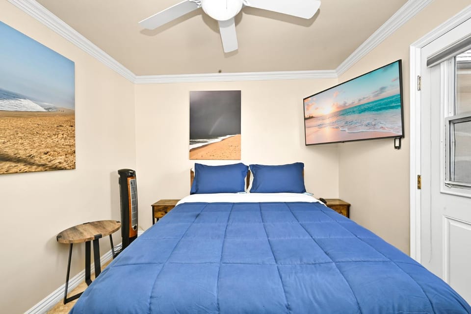 514 E Oceanfront B House in Balboa Peninsula