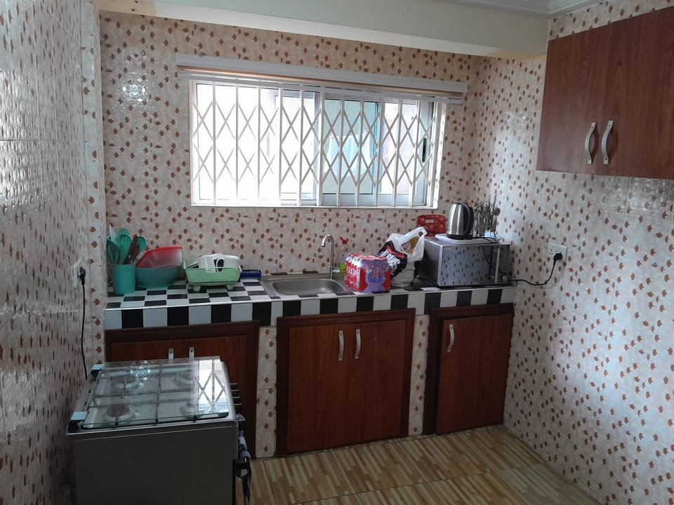 Serene Royal Residence Guest house Bed and Breakfast in Greater Accra Region, Ghana