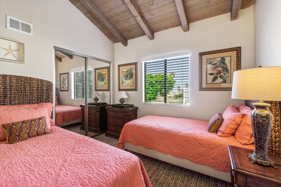 7 Bedroom Oceanfront Triplex Building House in Balboa Peninsula