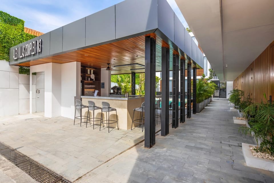 Property building, Lounge or bar