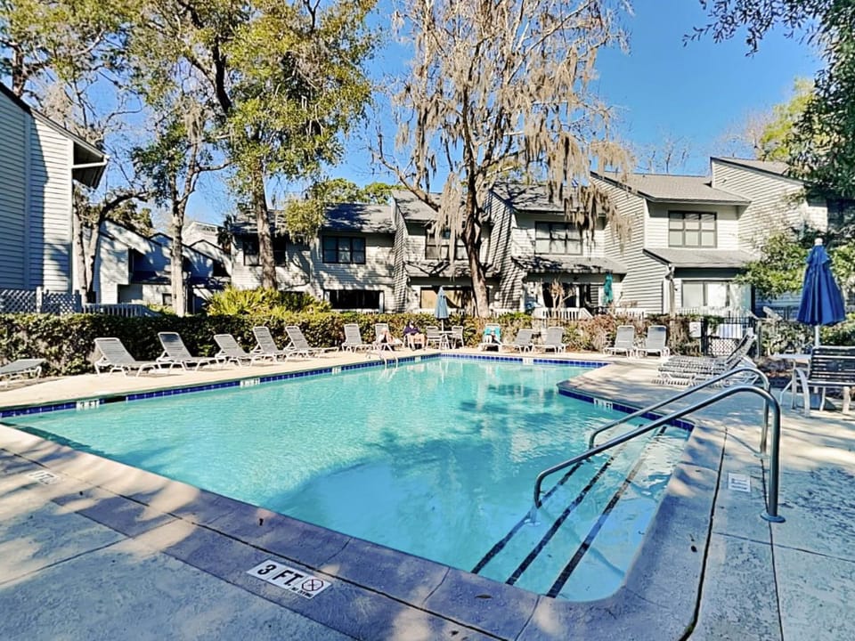Property building, Natural landscape, Garden, Seating area, Swimming pool
