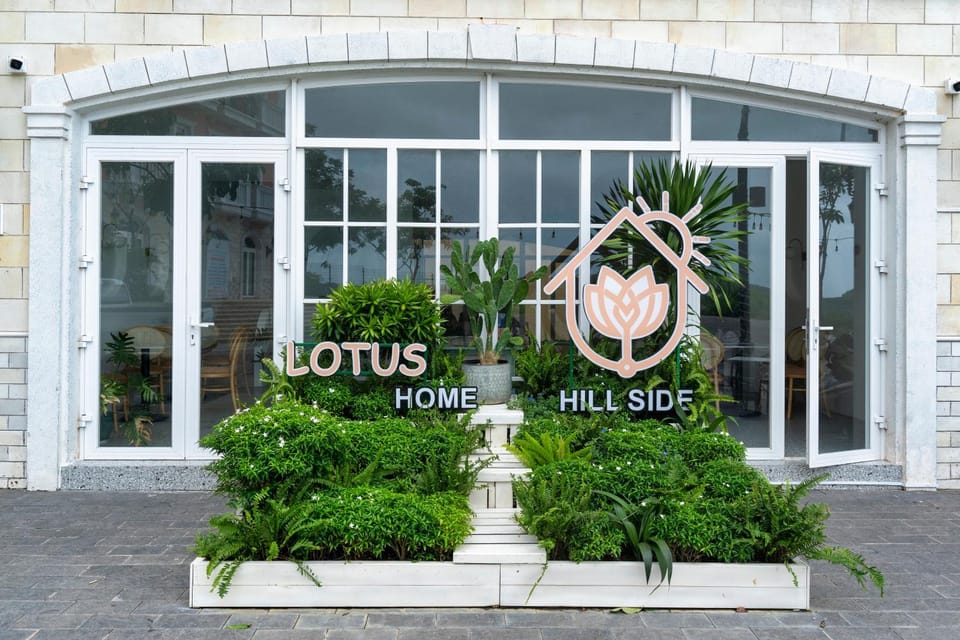 Facade/entrance, Property logo or sign, Logo/Certificate/Sign