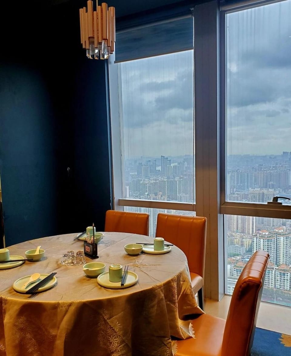Restaurant/places to eat, Restaurant/places to eat