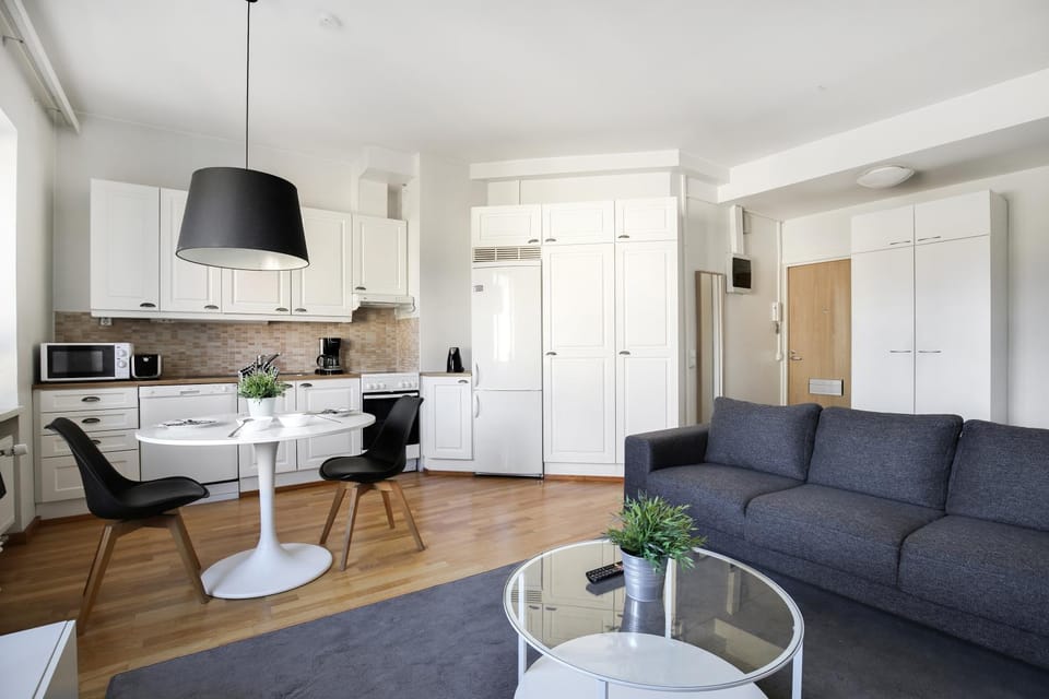 Kitchen or kitchenette, Living room, Seating area, Dining area, minibar, pet friendly, stove
