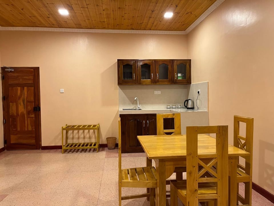 Living room, Diving, Dinner